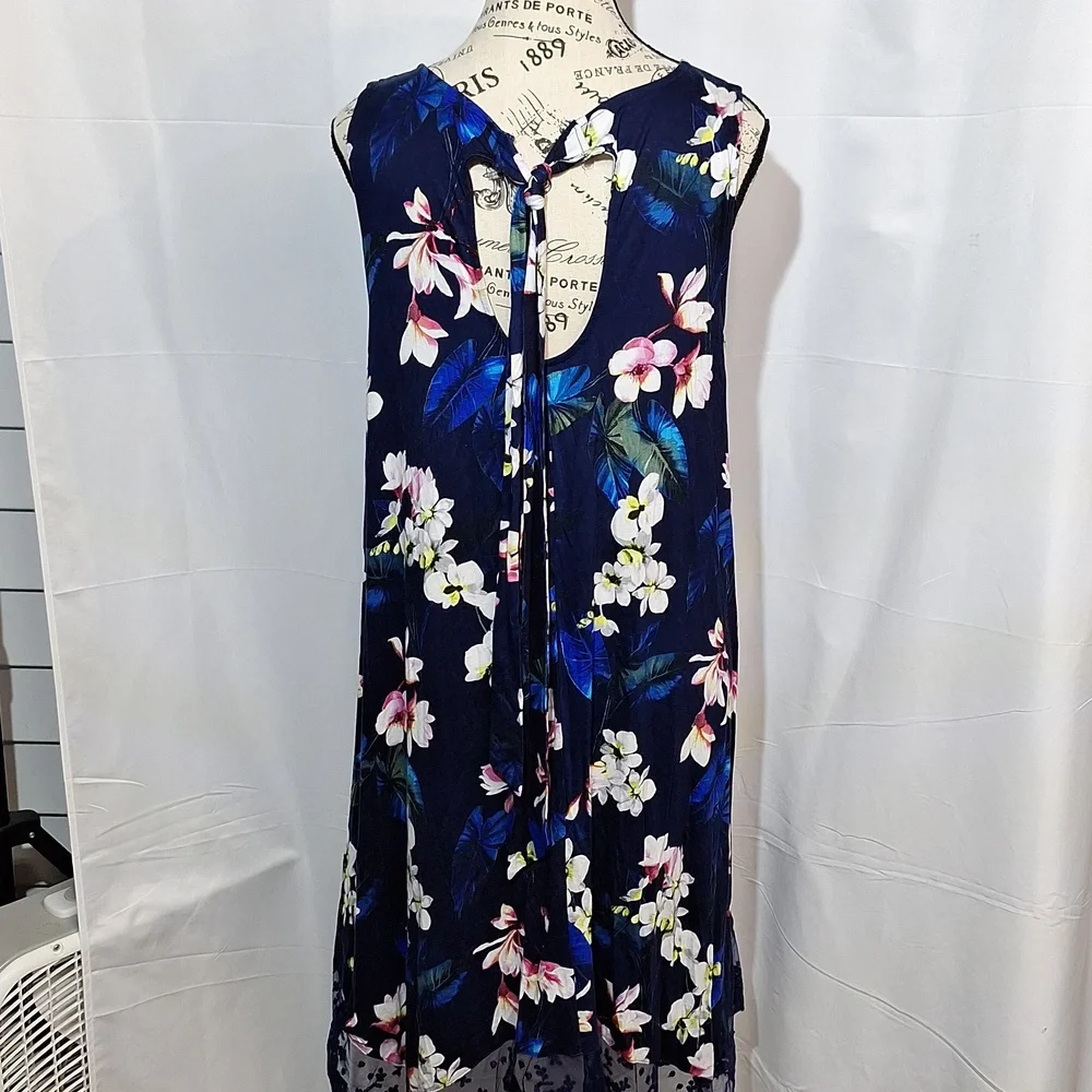 Spense dress large. - Picture 4 of 8